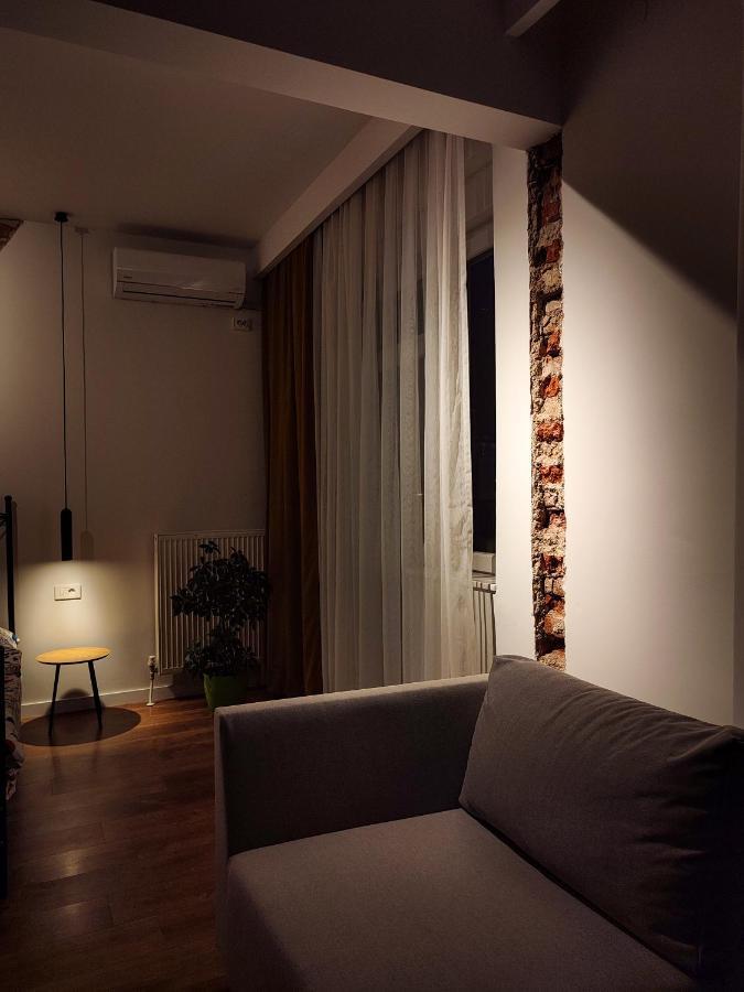 Urban Cozy Retreat Apartment Prishtine Bagian luar foto